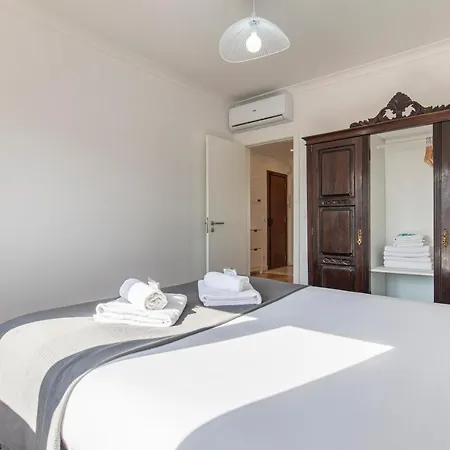 Lovelystay - Sunny 1bdr W/terrace Apartmán *