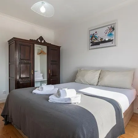 Lovelystay - Sunny 1bdr W/terrace Appartement