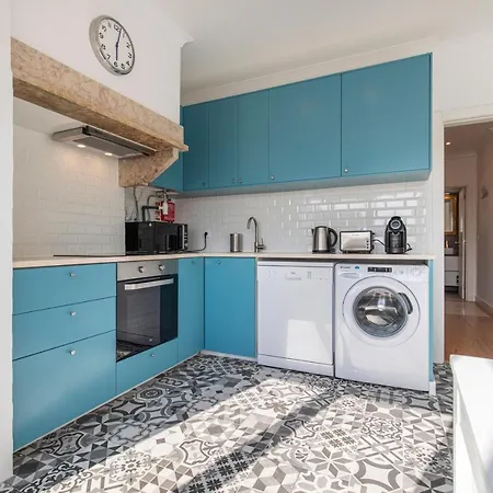 Lovelystay - Sunny 1bdr W/terrace Appartement